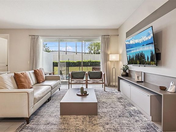 3rd image of 8008 Formosa Valley Pl