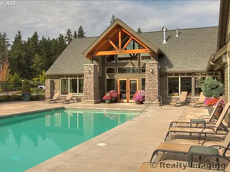 7940 NE Miriam Way — Photo 14