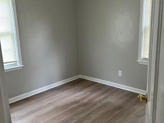 4th image of 2211 Herbruck Ave