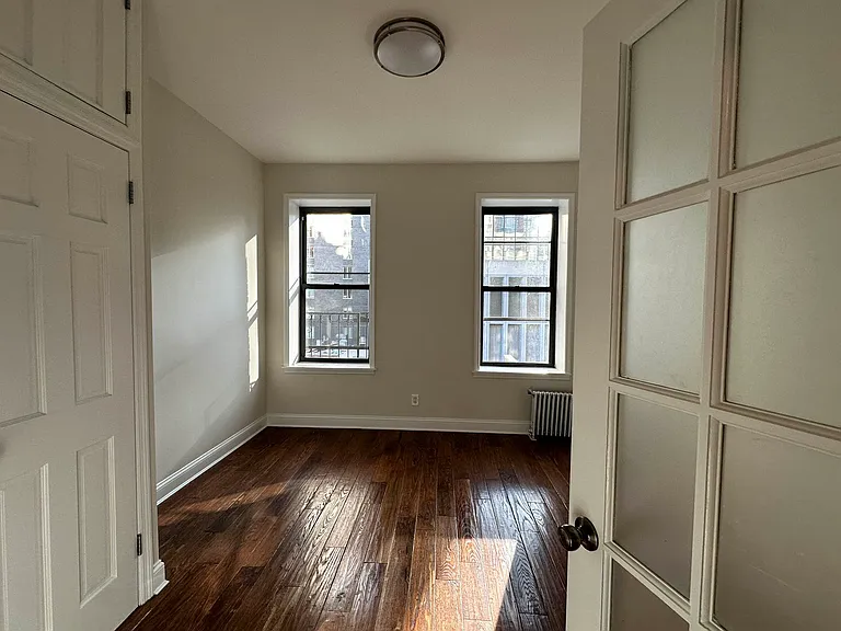 41-24 29th St #5D — Photo 6