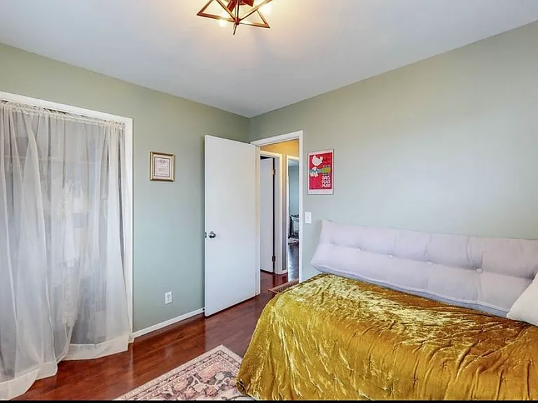 1139 Valley Dr NW — Photo 11