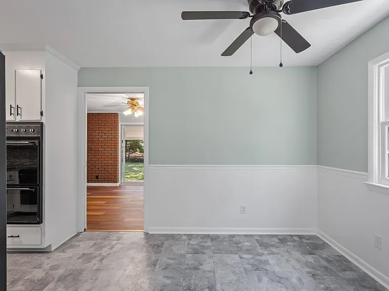 522 S 22nd Ave — Photo 14