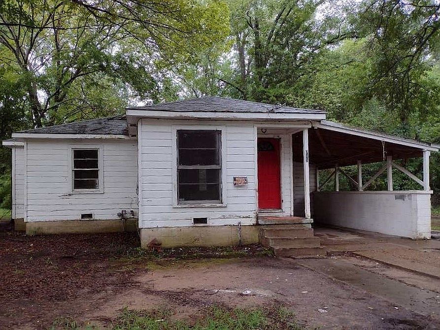 1st image of 715 Blanton Ave