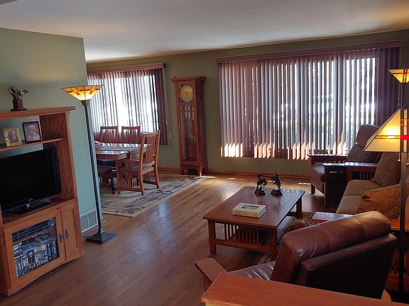 2nd image of 9106 S Spaulding Ave
