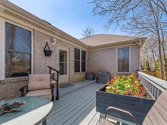 5th image of 867 Copperfield Cv