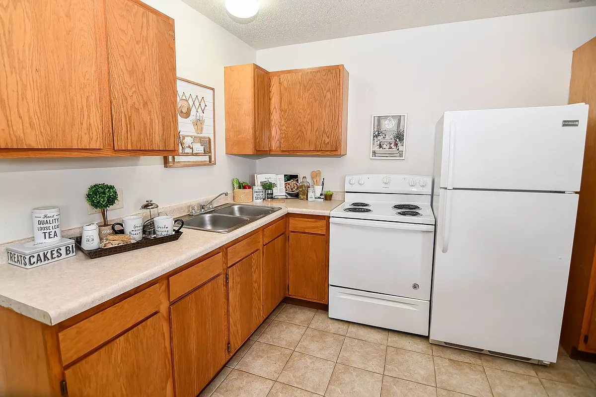 Building Photo - 403 Plaza Heights Rd #A