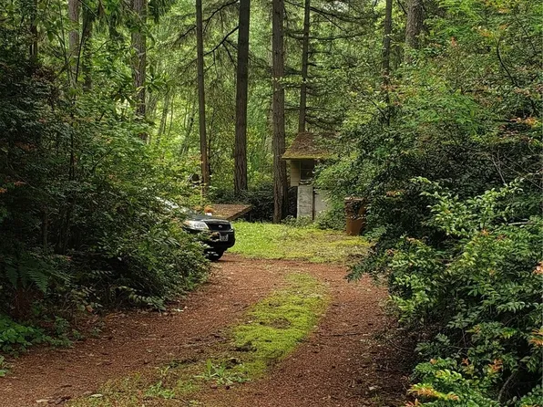 10213 Edgewood Drive, Anderson Island, WA 98303