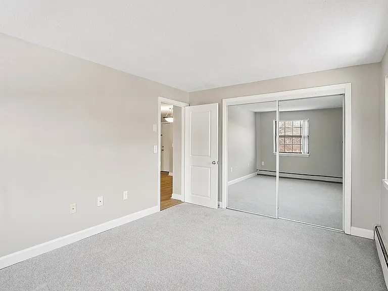 15-web-or-mls-135 Elm St 57-S0412-015