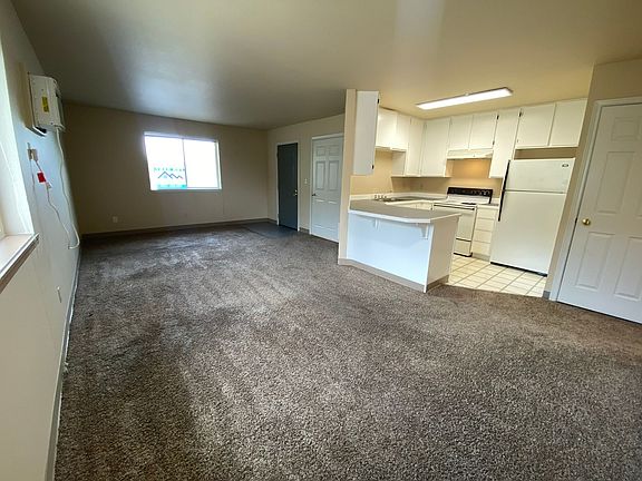 5th image of 804 E White Birch Ave #4