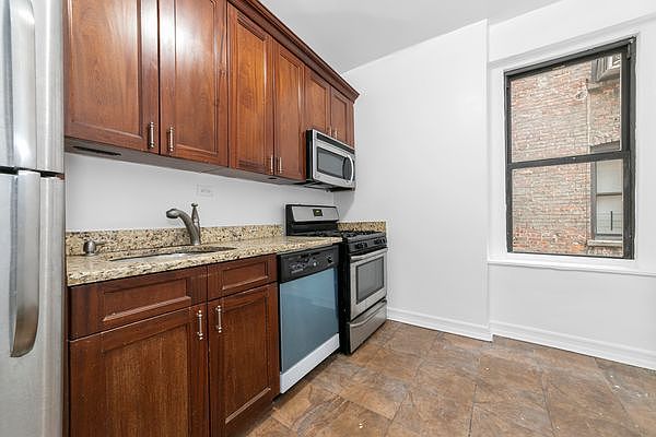 1st image of 133 Seaman Ave APT 4D