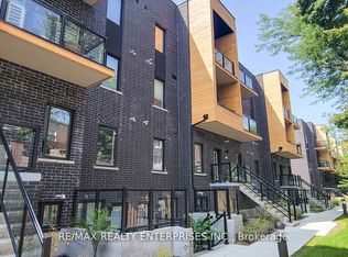 1145 Journeyman Ln #124, Mississauga, ON L5J 0B5