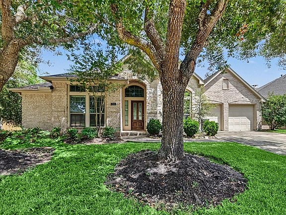 2nd image of 2701 Green Mountain Dr