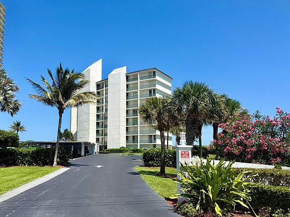 3rd image of 5400 N Ocean Dr APT 1D