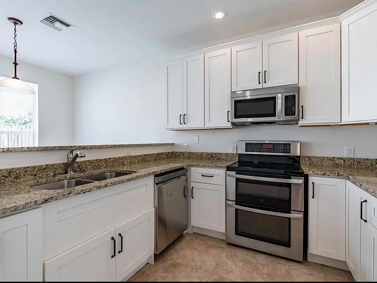 4147 Meade Way — Photo 11