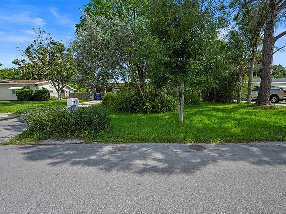 3rd image of 2279 NW Sunset Boulevard