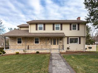 17 Pine Grove Ave, Lincoln, RI 02865