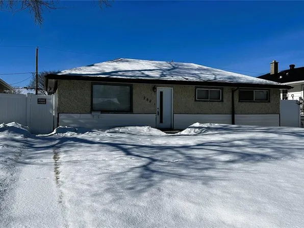 282 Scarth STREET N, Regina, SK S4R 2Z5