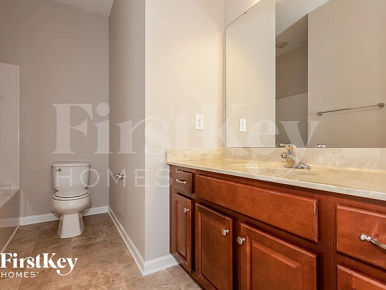 3174 Helmsley Ct — Photo 13