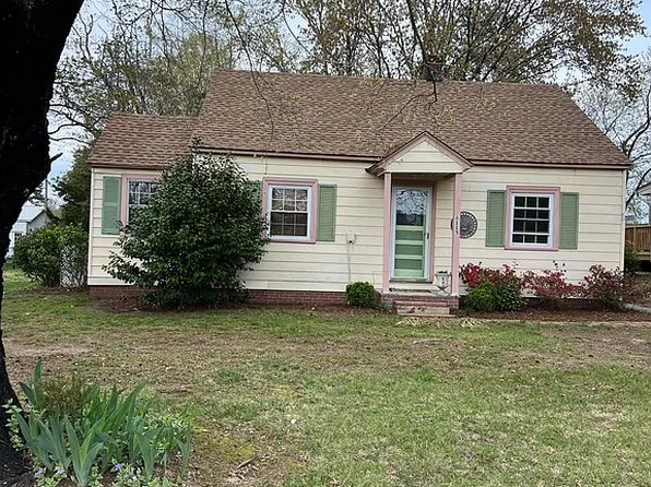 6115 Richmond Rd, Warsaw, VA 22572