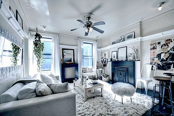 Rented by Urbane Brokerage | media 2