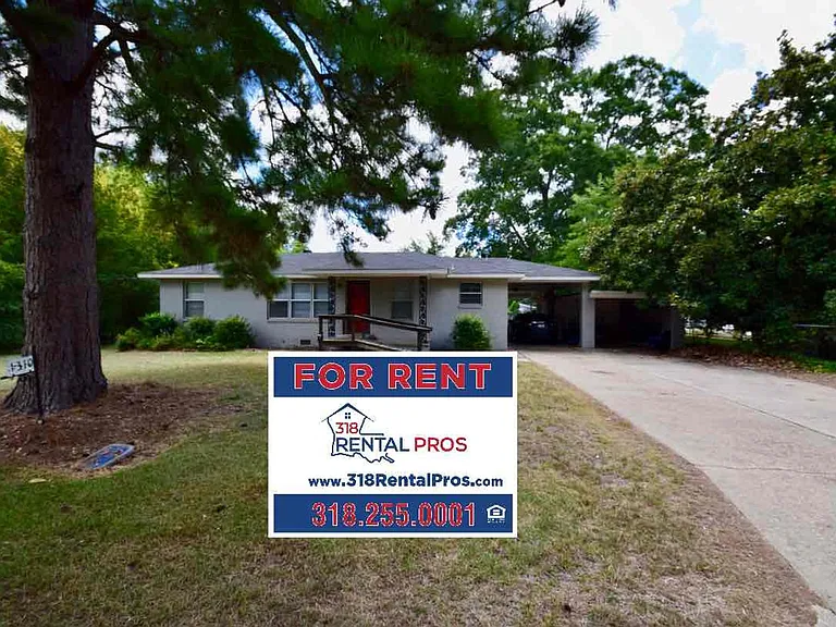 1310 Fairfield Dr — Photo 1