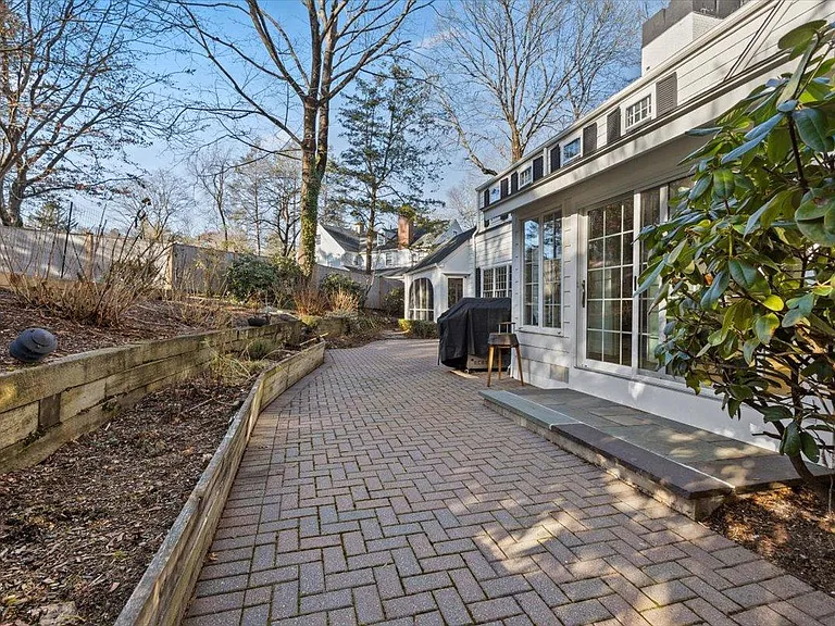 146 Arnold Rd — Photo 22