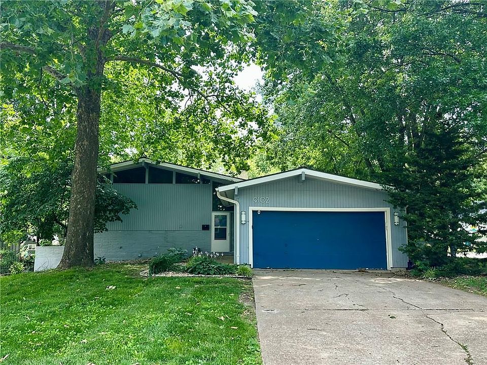 1st image of 9102 Grant Ln