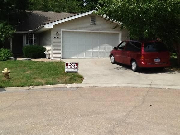 Single residence on quiet cul-de-sac.