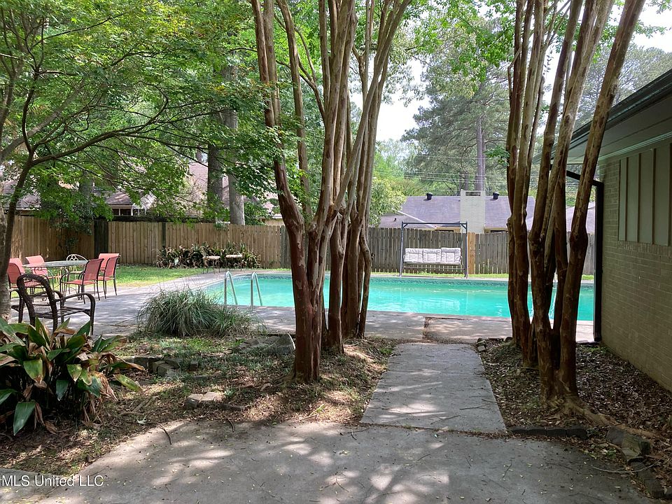 5329 Briarfield Rd, Jackson, MS 39211 Zillow