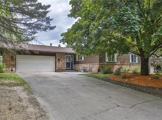 114 13th St, Hudson, WI 54016