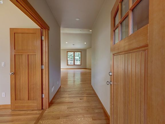 3rd image of 2382 N Fork Rd