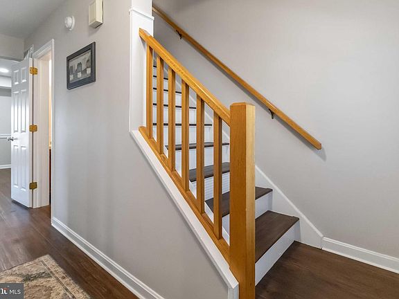 5th image of 2118 Wexford Rd