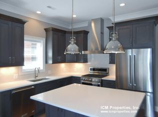 874 W Lill Ave #3B, Chicago, IL 60614