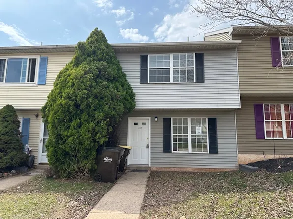 412 Blaker Dr, East Greenville, PA 18041