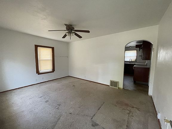 2nd image of 3611 59th St