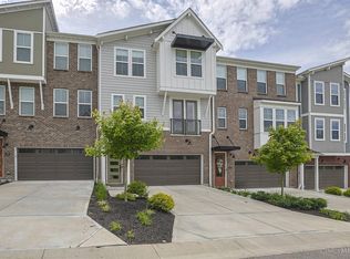 114 Blossom View Dr, Loveland, OH 45140