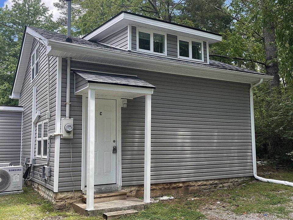 1st image of 614 East St