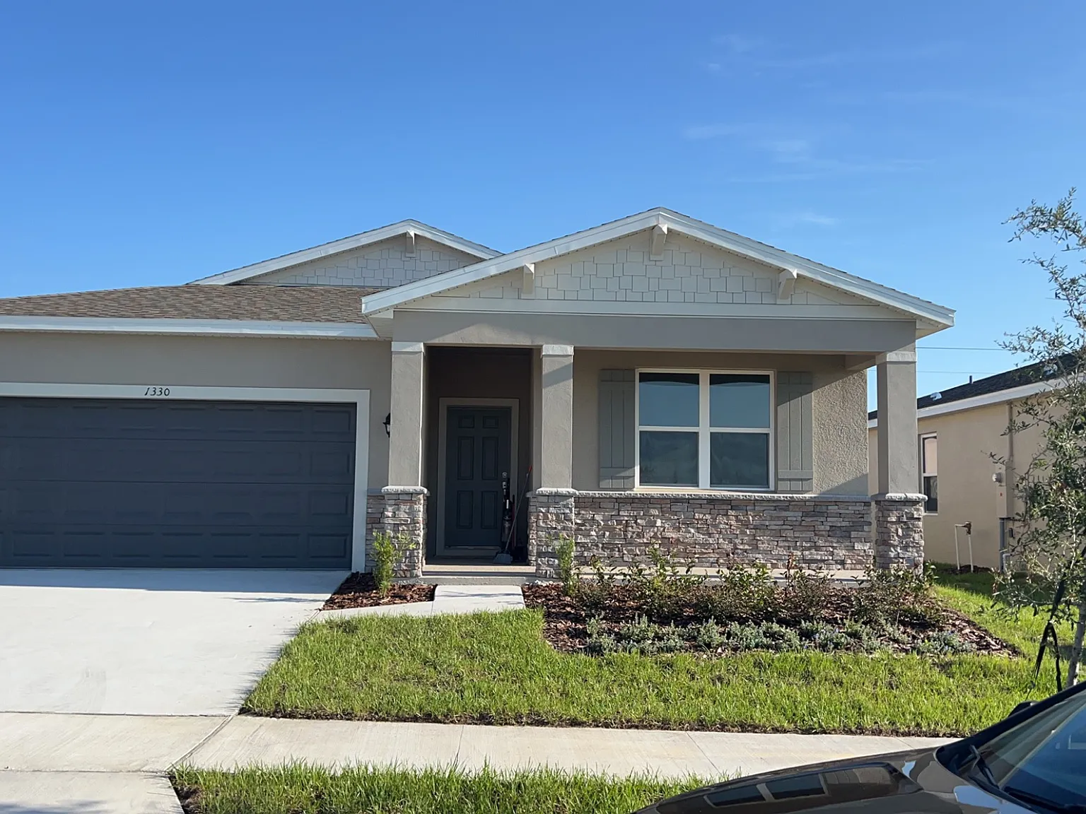 4 bed, 1807 sqft, $2,200 — Photo 2