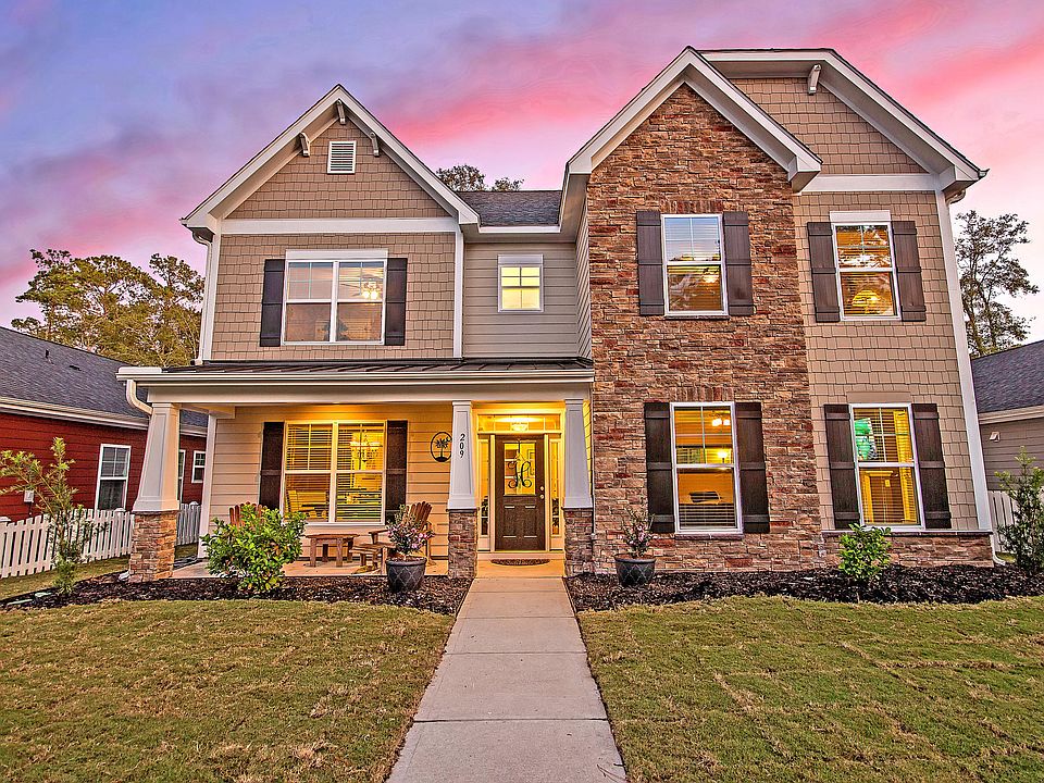 1st image of 209 Comiskey Park Cir