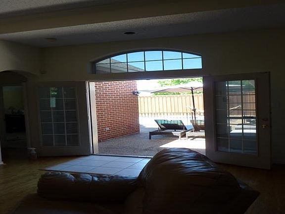 5th image of 6729 Banyon Dr