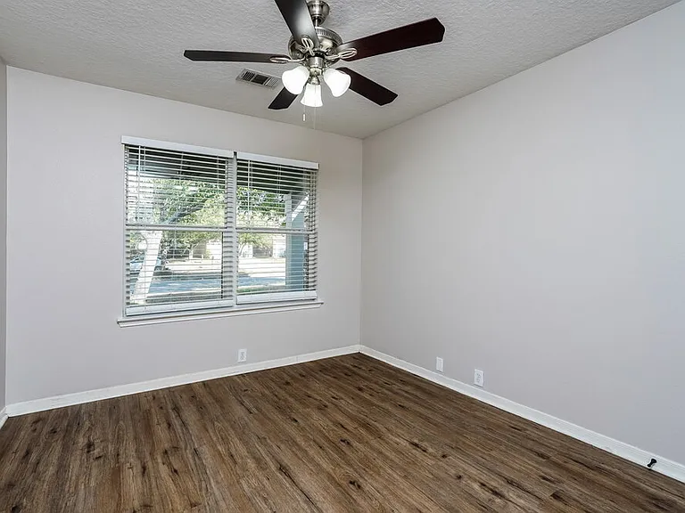 18331 Atasca Woods Trce — Photo 15