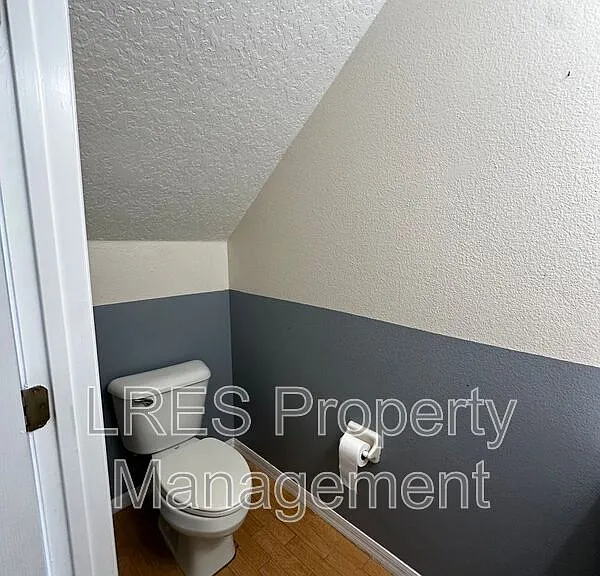 2825 Cliffe Ct — Photo 6