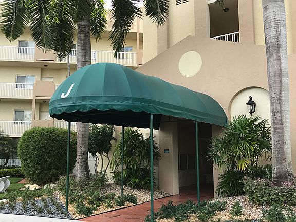 5th image of 7775 Southampton Ter APT 209