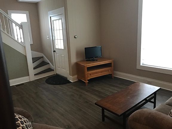 2nd image of 2 Park St