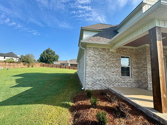 3rd image of 1068 Scotts Place Dr