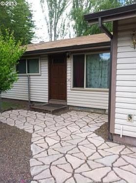1st image of 3893 SE Cedar St