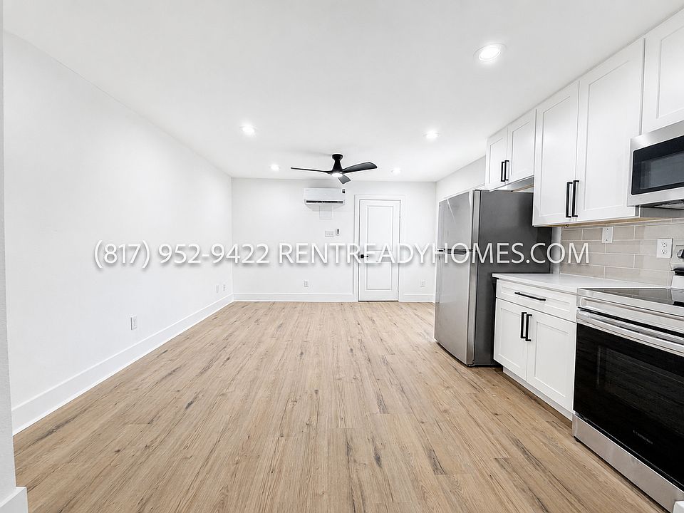 1st image of 1510 W Jefferson Blvd #204
