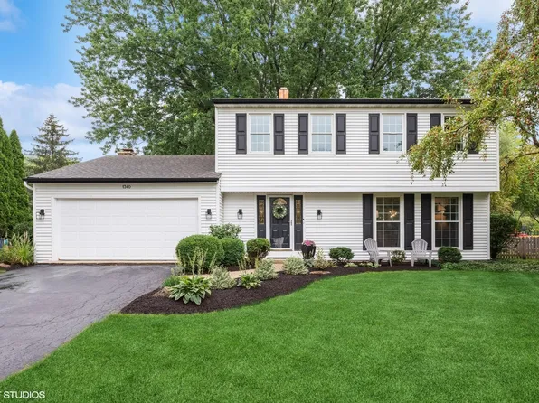 1340 Chestnut Ridge Dr, Naperville, IL 60540