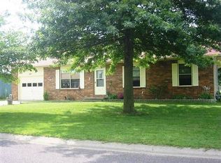 604 E Scott Wayne Dr, Nixa, MO 65714