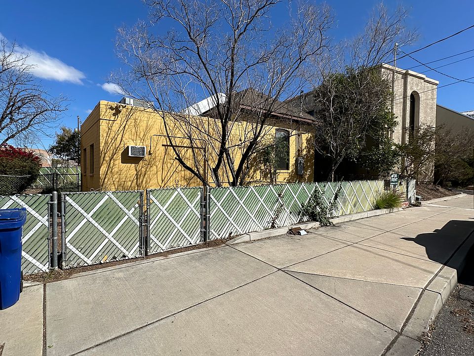 1st image of 388 N Court Ave